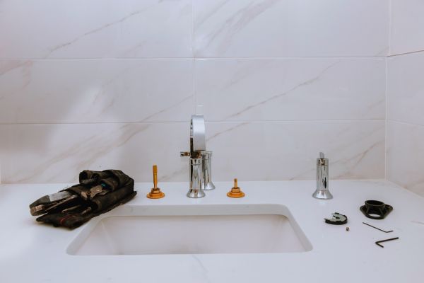 Porcelain Sink Installation